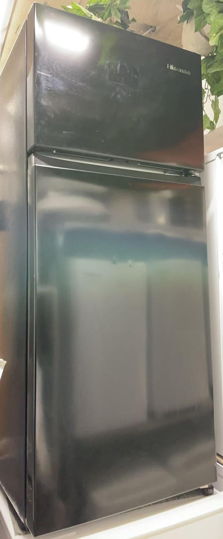 ■2023年製　ハイセンス　124L 冷凍冷蔵庫 HR-K12HB　東京都23区送料無料 中古冷蔵庫　中古家電　一人暮らし　中古
